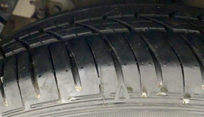 2014 Hyundai Xcent S 1.2, Petrol, Manual, 85,604 km, Right Rear Tyre Tread