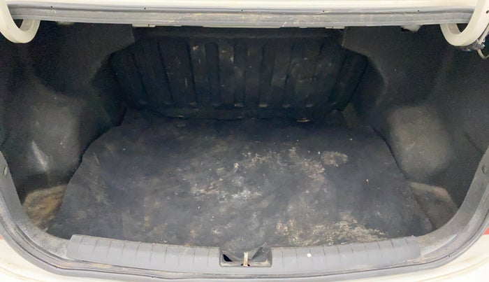 2014 Hyundai Xcent S 1.2, Petrol, Manual, 85,604 km, Boot Inside