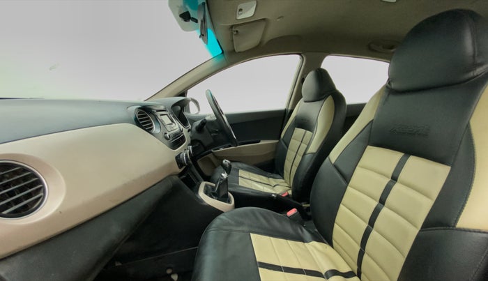 2014 Hyundai Xcent S 1.2, Petrol, Manual, 85,604 km, Right Side Front Door Cabin