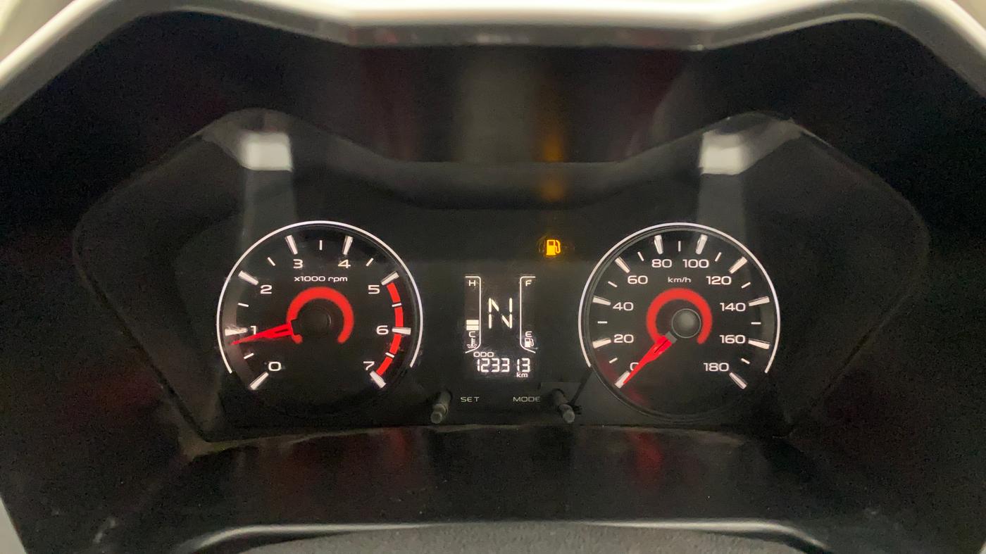 2017 Mahindra Kuv100 K6 PLUS 6 STR, Petrol, Manual, 1,23,057 km, Odometer Image