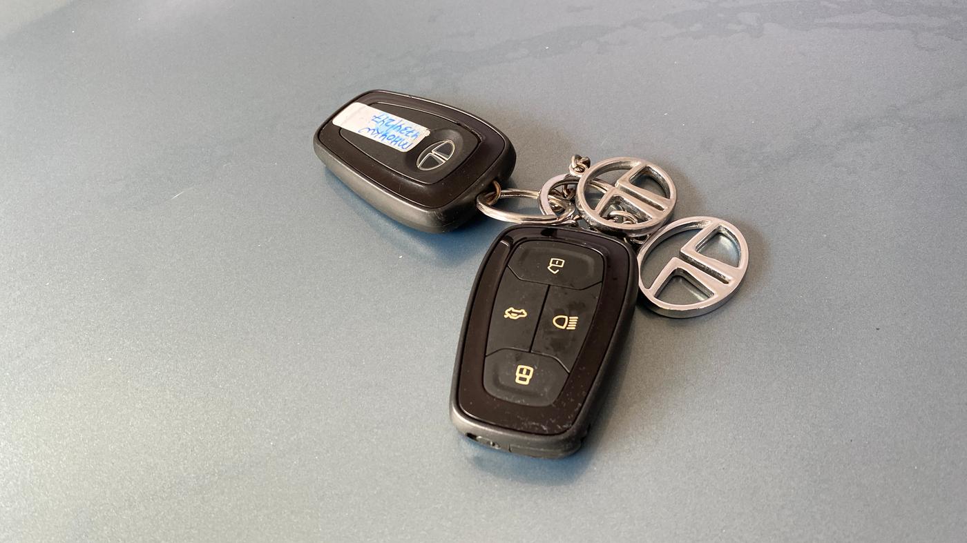 2021 Tata PUNCH ACCOMPLISHED AMT, Petrol, Automatic, 52,156 km, Key Close Up