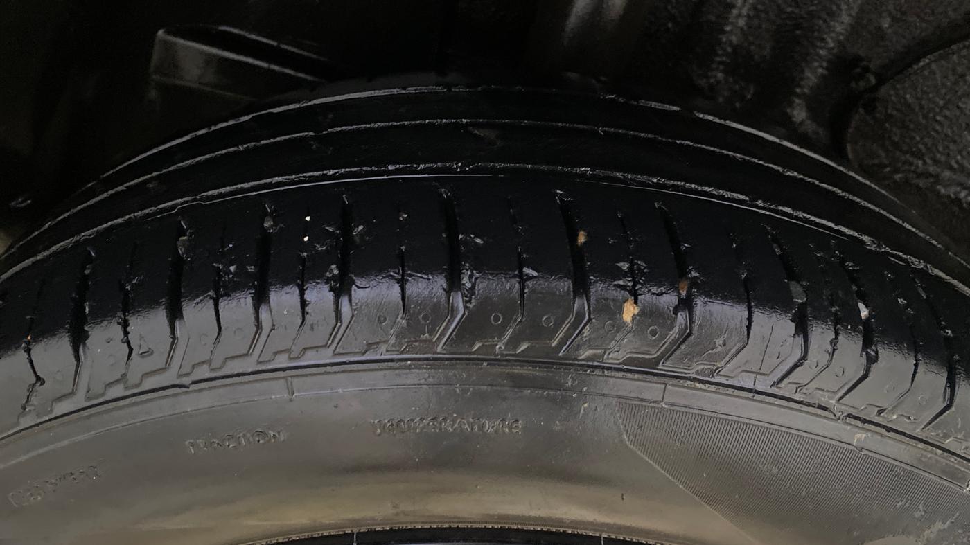 2021 Tata PUNCH ACCOMPLISHED AMT, Petrol, Automatic, 52,156 km, Right Rear Tyre Tread