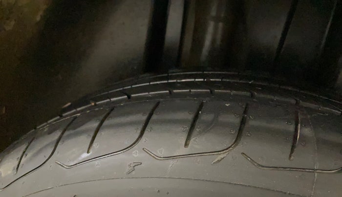 2022 Skoda SLAVIA AMBITION 1.0L TSI MT, Petrol, Manual, 39,196 km, Right Rear Tyre Tread