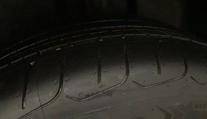 2022 Skoda SLAVIA AMBITION 1.0L TSI MT, Petrol, Manual, 39,196 km, Left Rear Tyre Tread