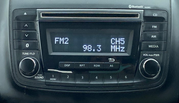 2018 Maruti Swift VXI D, Petrol, Manual, 30,293 km, Infotainment System