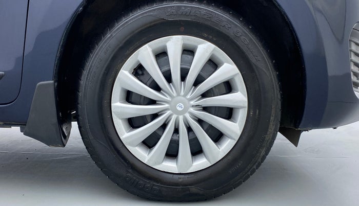 2018 Maruti Swift VXI D, Petrol, Manual, 30,293 km, Right Front Wheel