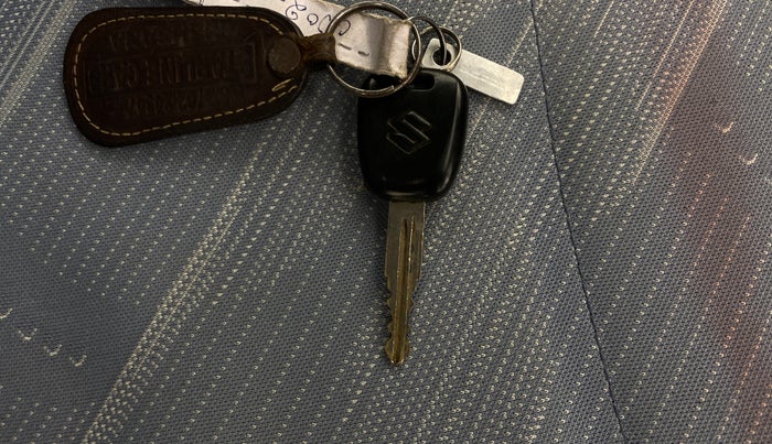 2013 Maruti Alto K10 LXI, Petrol, Manual, 90,391 km, Key Close Up