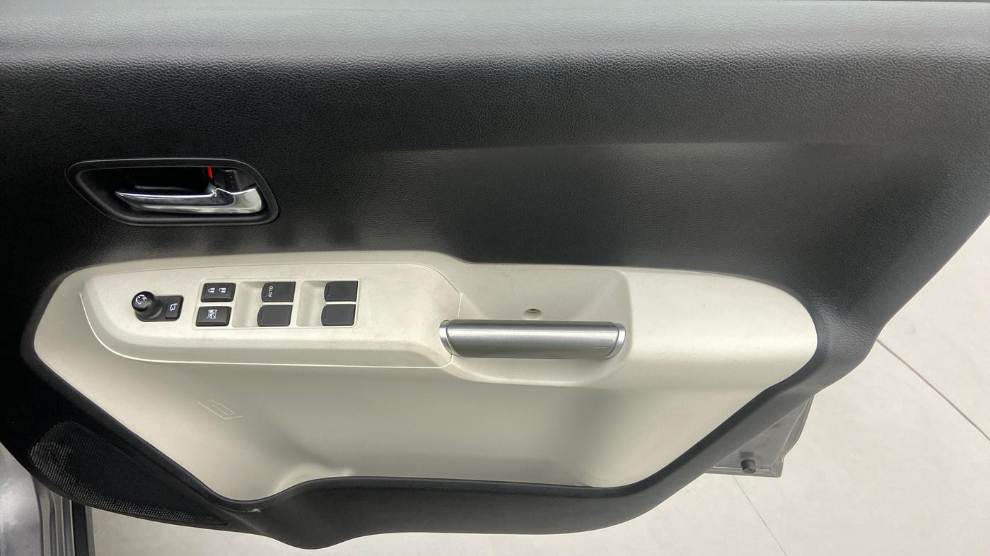2021 Maruti IGNIS ZETA 1.2 K12, Petrol, Manual, 6,330 km, Driver Side Door Panels Control