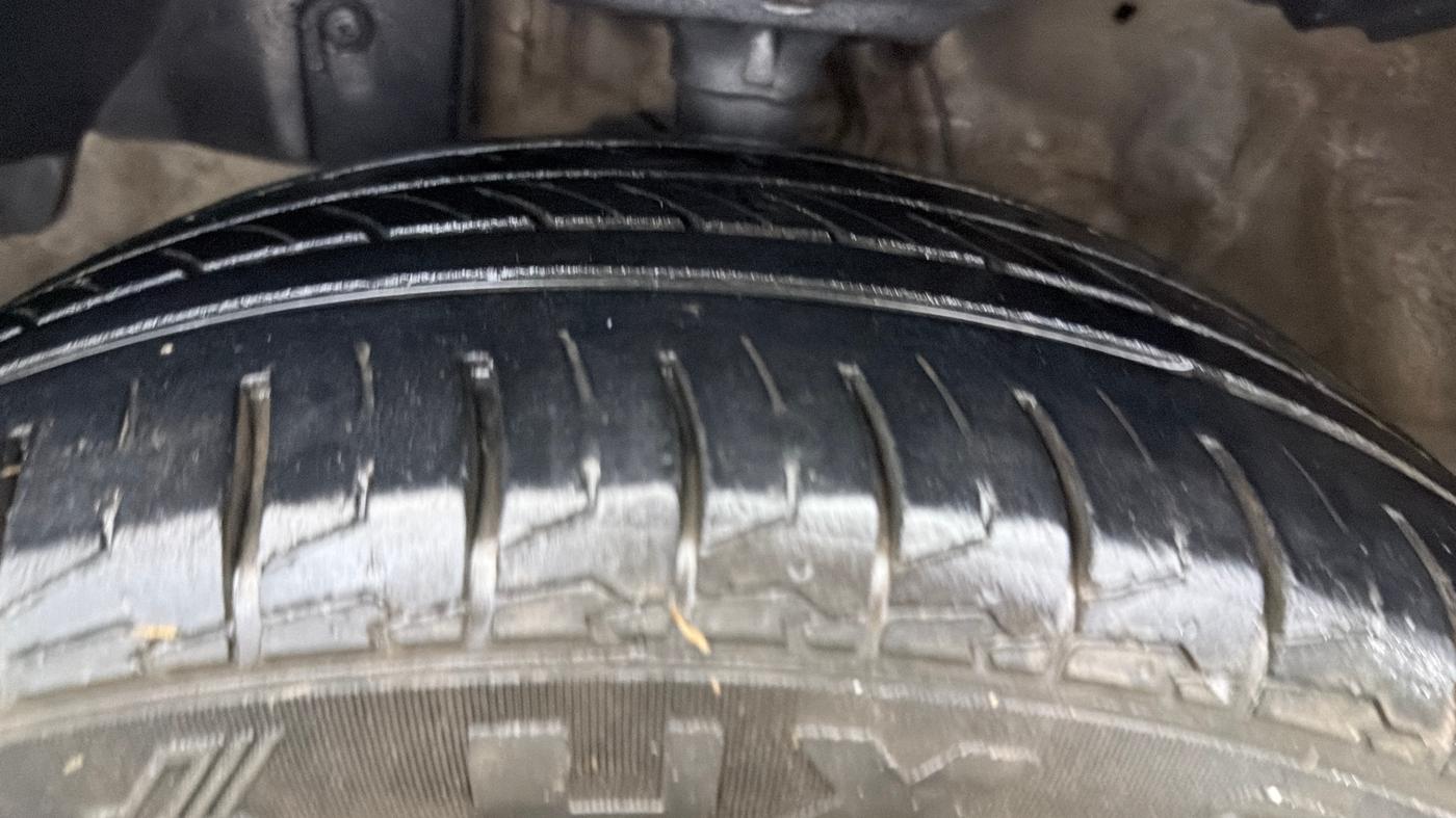 2017 Honda City 1.5L I-VTEC VX, CNG, Manual, 85,801 km, Left Front Tyre Tread