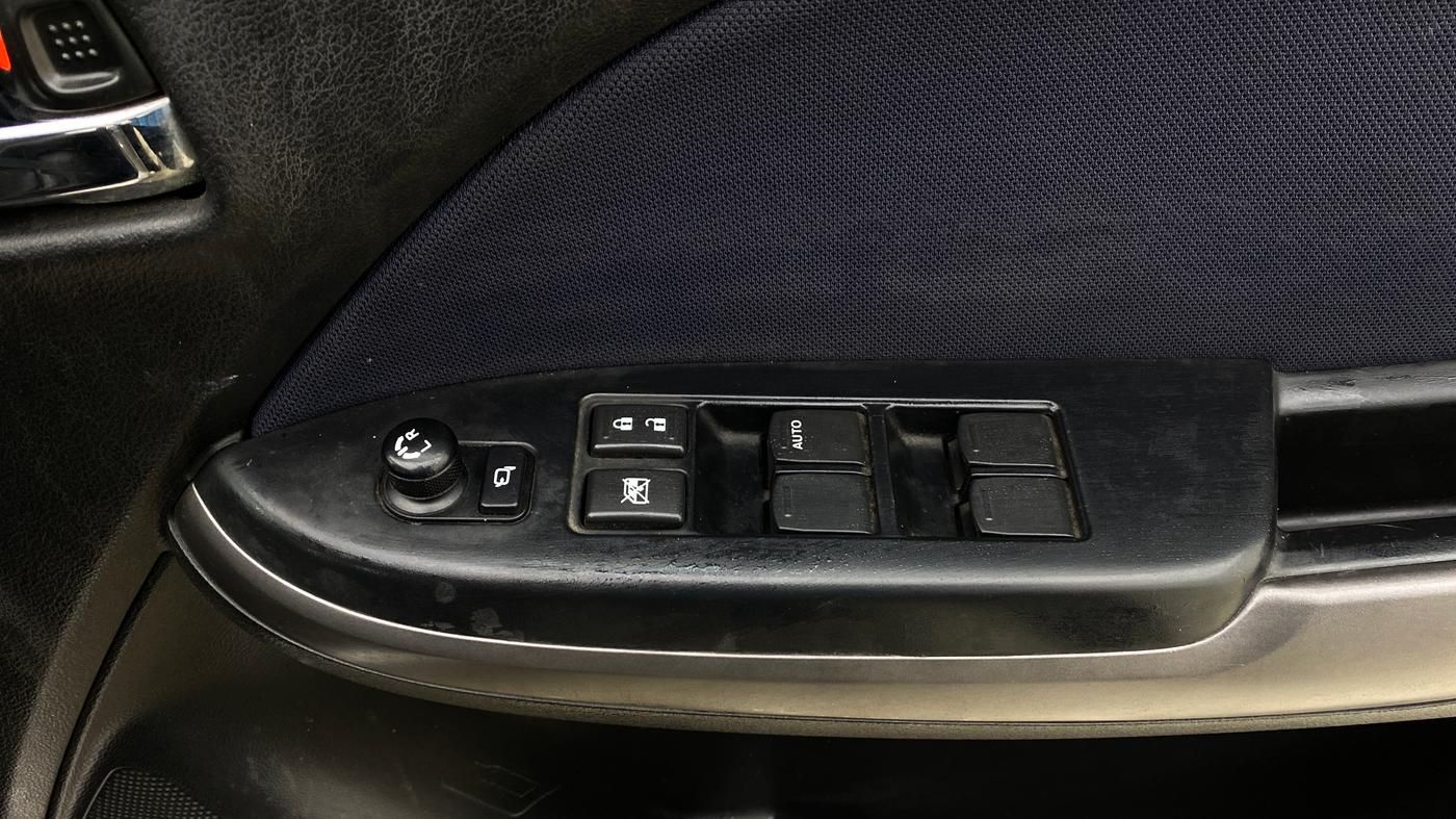 2019 Maruti Baleno DELTA PETROL 1.2, Petrol, Manual, 56,520 km, Driver Side Door Panels Control