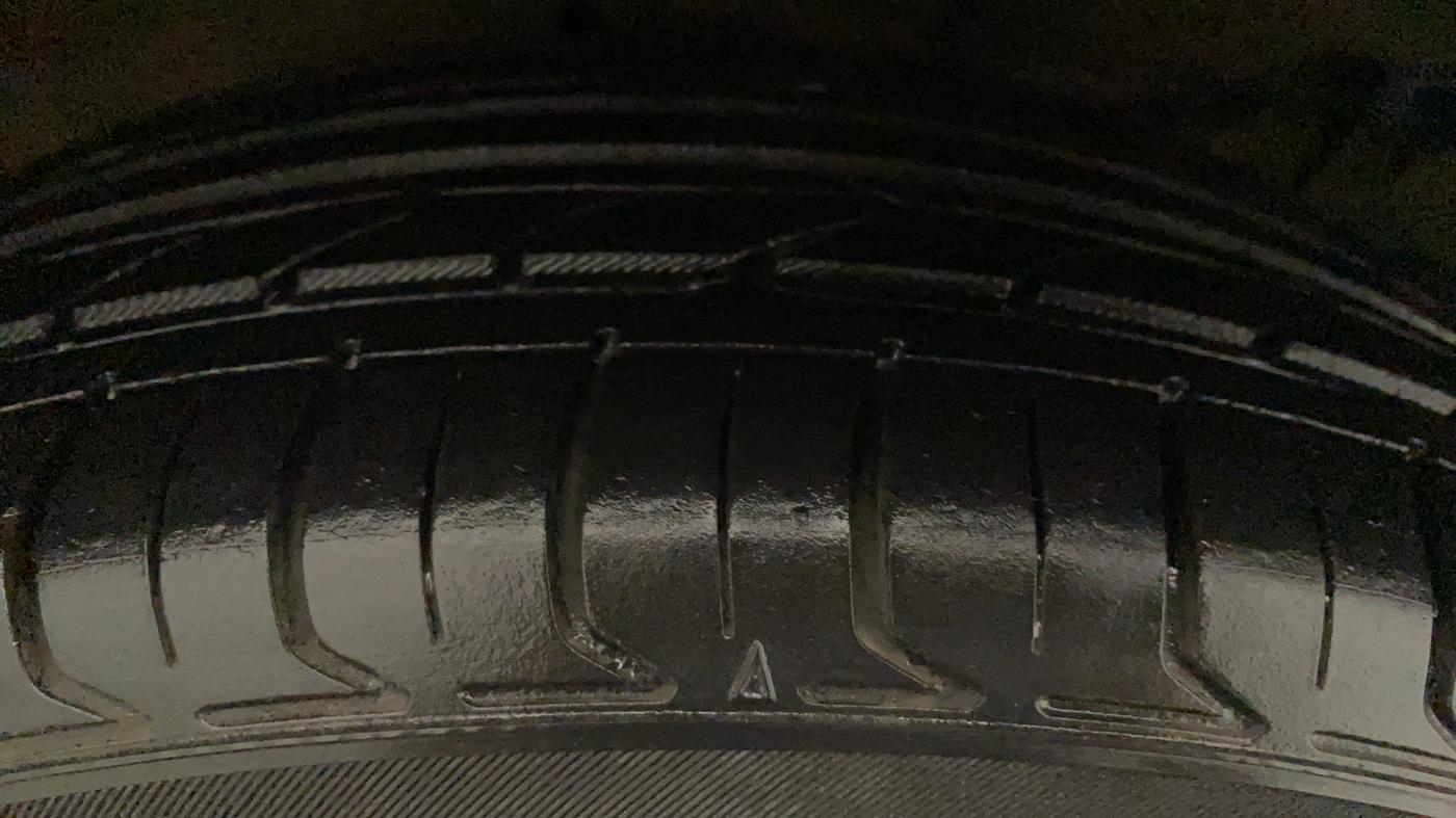 2017 Maruti Ciaz SIGMA 1.4 MT PETROL, Petrol, Manual, 75,480 km, Right Rear Tyre Tread