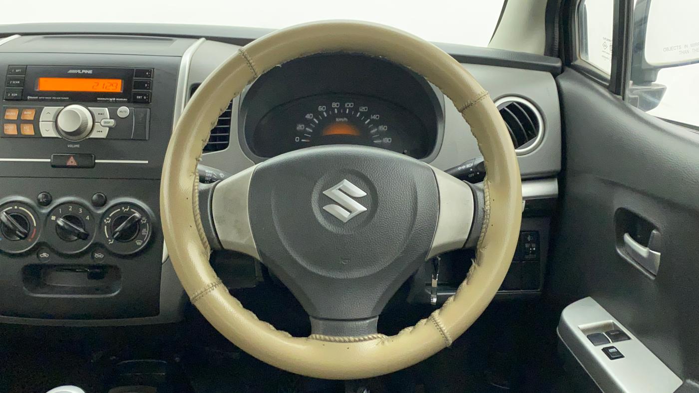 2012 Maruti Wagon R 1.0 LXI, Petrol, Manual, 46,399 km, Steering Wheel Close Up