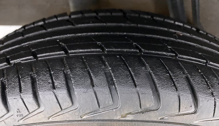 2019 Renault Kwid CLIMBER 1.0, Petrol, Manual, 74,170 km, Right Rear Tyre Tread