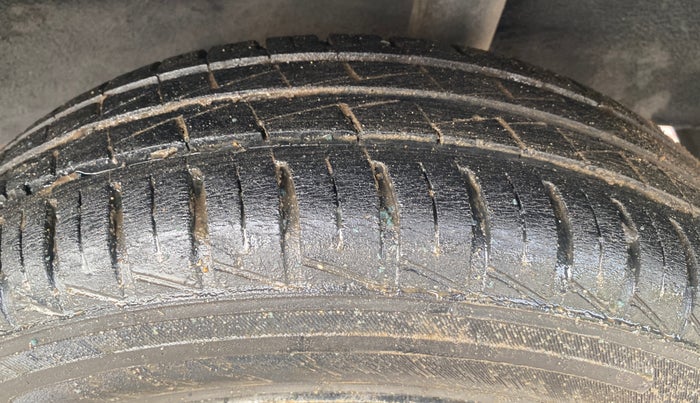 2021 Datsun Redi Go A, Petrol, Manual, 40,360 km, Left Rear Tyre Tread