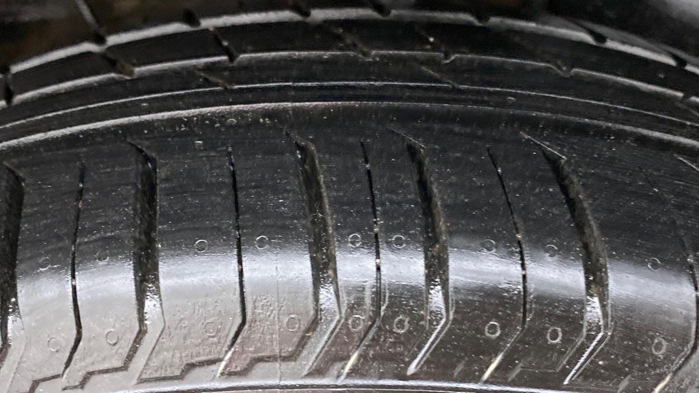 2022 Tata PUNCH ACCOMPLISHED MT, Petrol, Manual, 1,552 km, Left Rear Tyre Tread