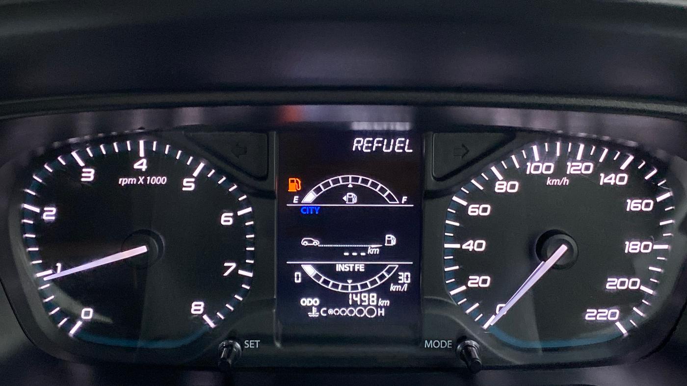 2022 Tata PUNCH ACCOMPLISHED MT, Petrol, Manual, 1,552 km, Odometer Image