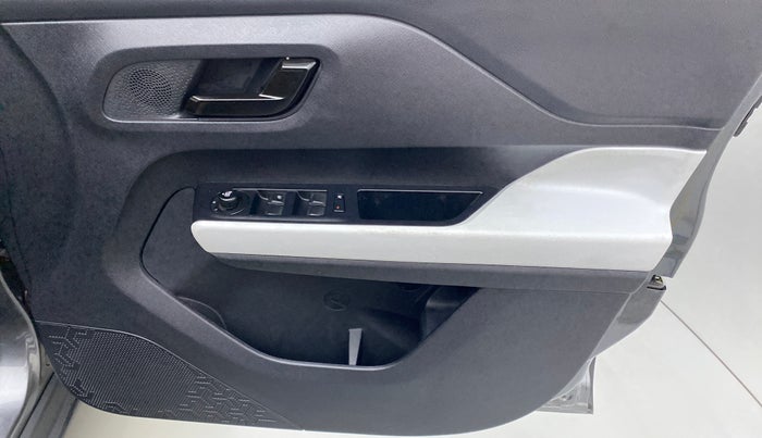 2022 Tata PUNCH ACCOMPLISHED MT, Petrol, Manual, 1,552 km, Driver Side Door Panels Control