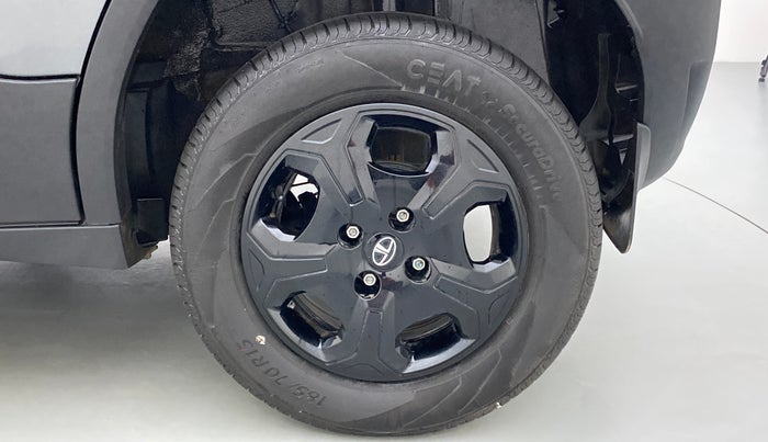 2022 Tata PUNCH ACCOMPLISHED MT, Petrol, Manual, 1,552 km, Left Rear Wheel