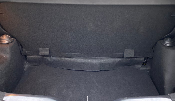 2022 Tata PUNCH ACCOMPLISHED MT, Petrol, Manual, 1,552 km, Boot Inside
