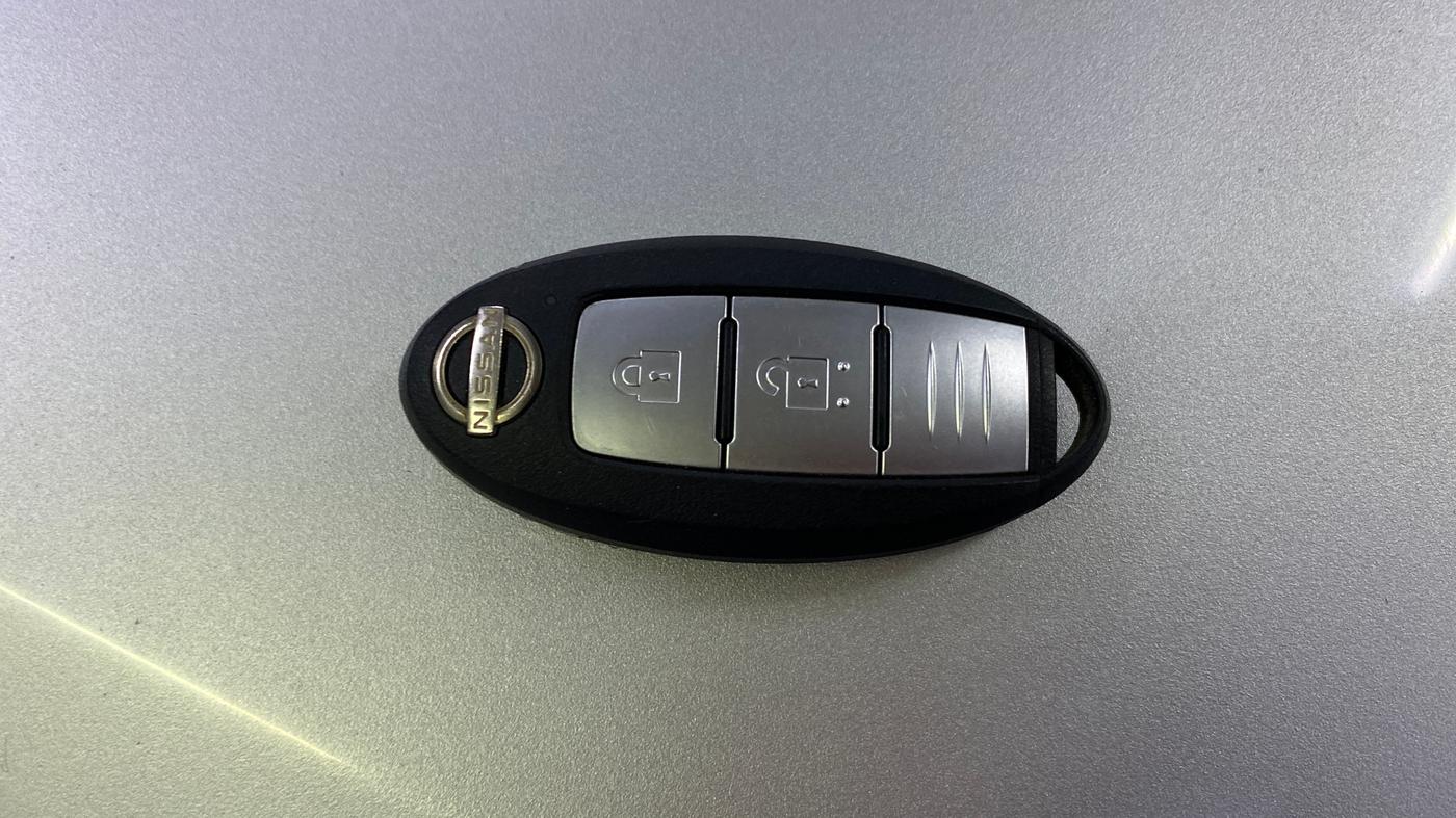 2021 Nissan MAGNITE XL TURBO CVT, Petrol, Automatic, 88,812 km, Key Close Up