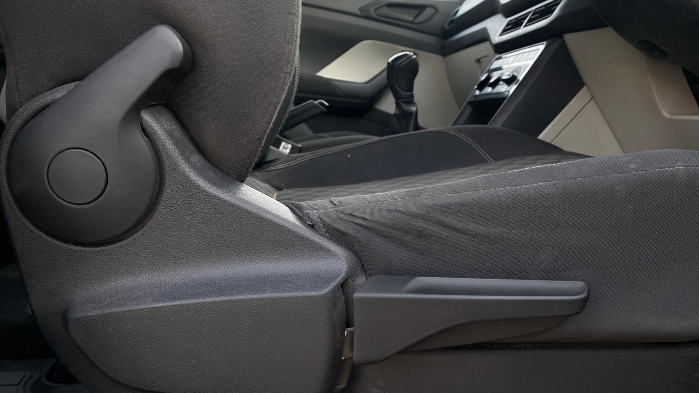 2022 Volkswagen TAIGUN COMFORTLINE 1.0 TSI MT, Petrol, Manual, 43,299 km, Driver Side Adjustment Panel