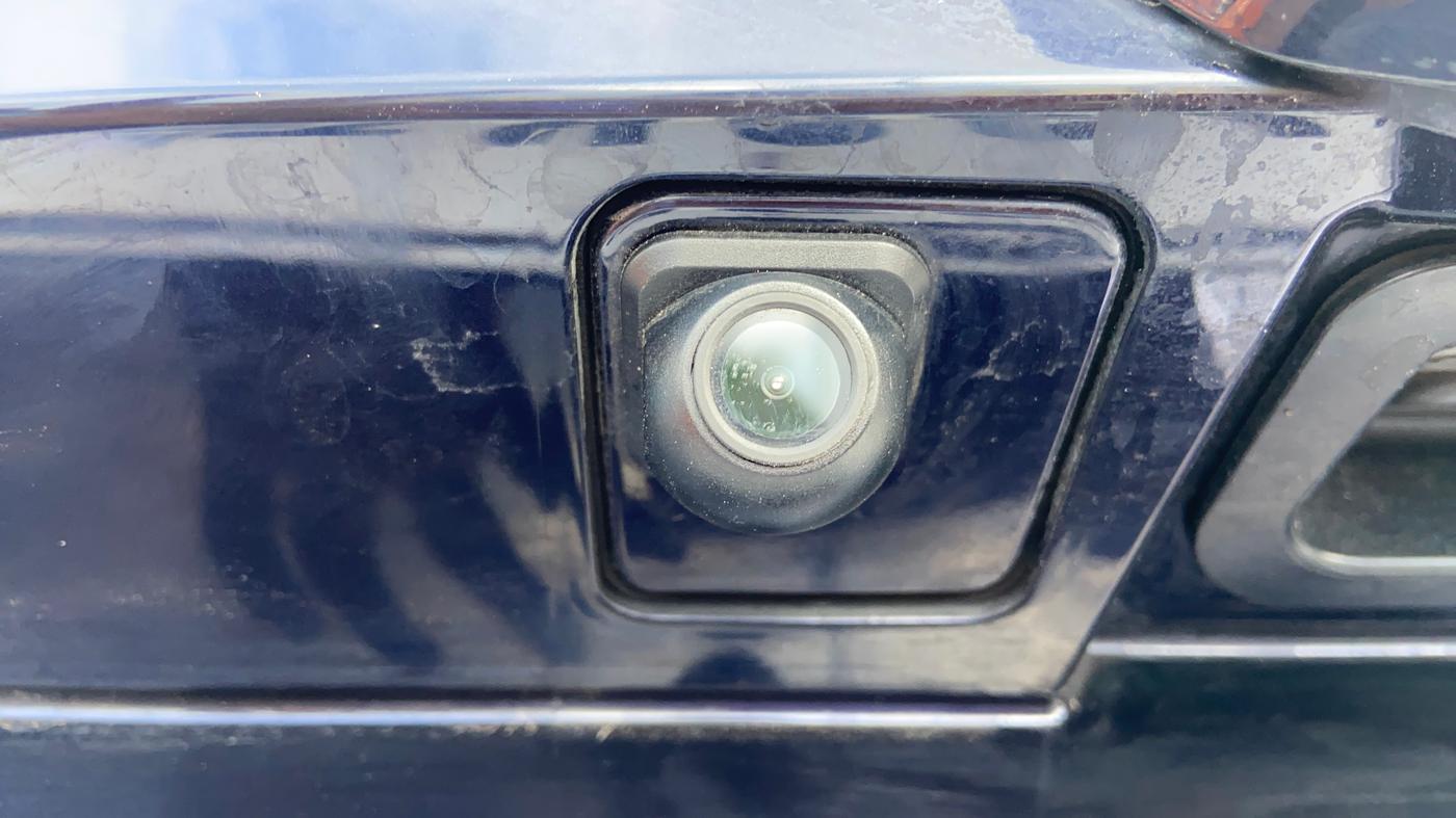 2022 Mahindra XUV700 AX 5 P AT 5 STR, Petrol, Automatic, 20,014 km, Parking Camera
