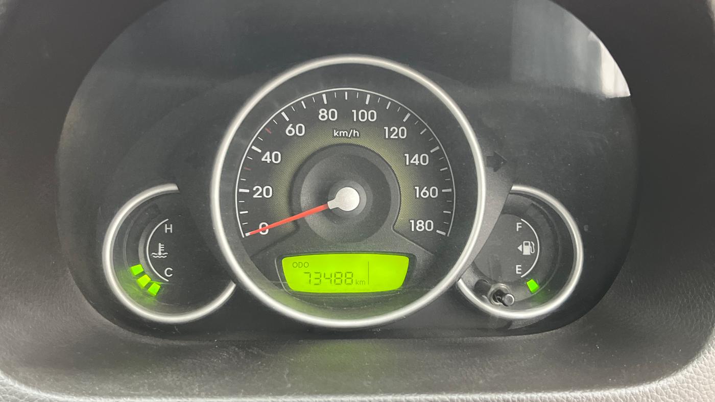 2015 Hyundai Eon MAGNA +, Petrol, Manual, 73,475 km, Odometer Image