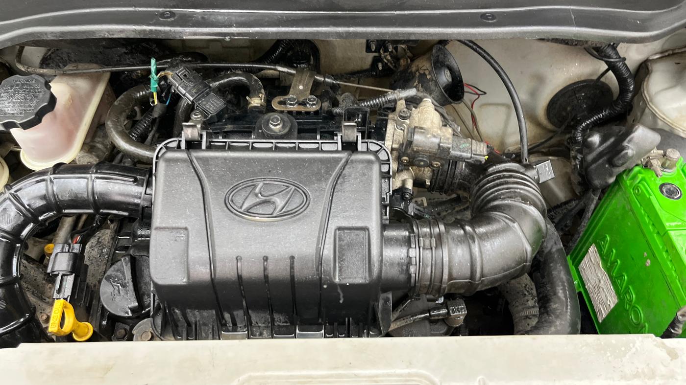 2015 Hyundai Eon MAGNA +, Petrol, Manual, 73,475 km, Engine View