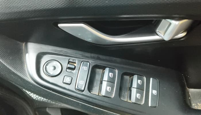 2021 Hyundai Creta SX 1.4 TURBO DCT, Petrol, Automatic, 52,131 km, Driver Side Door Panels Control