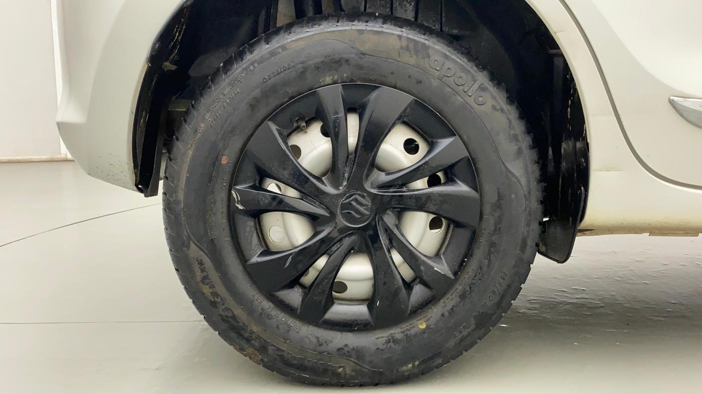 2019 Maruti Swift LXI, Petrol, Manual, 31,466 km, Right Rear Wheel