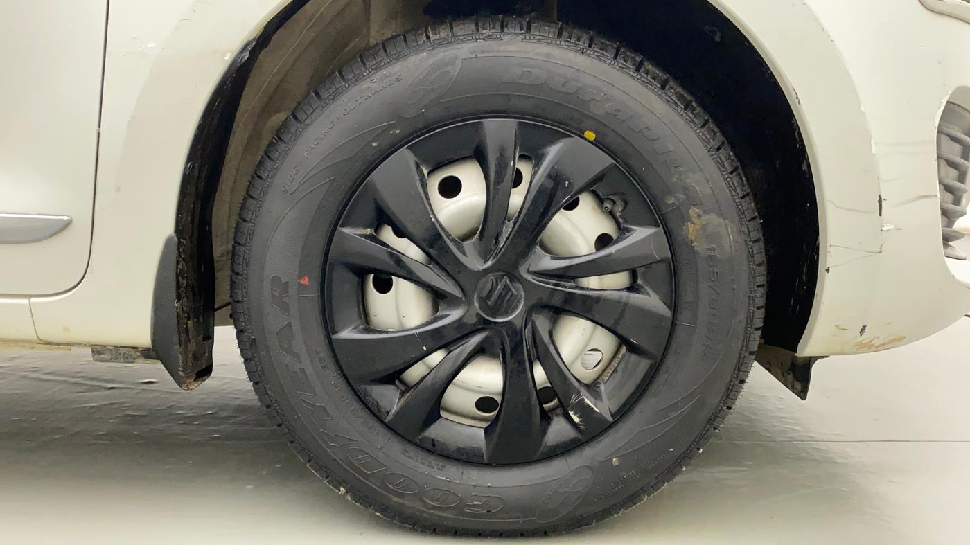 2019 Maruti Swift LXI, Petrol, Manual, 31,466 km, Right Front Wheel