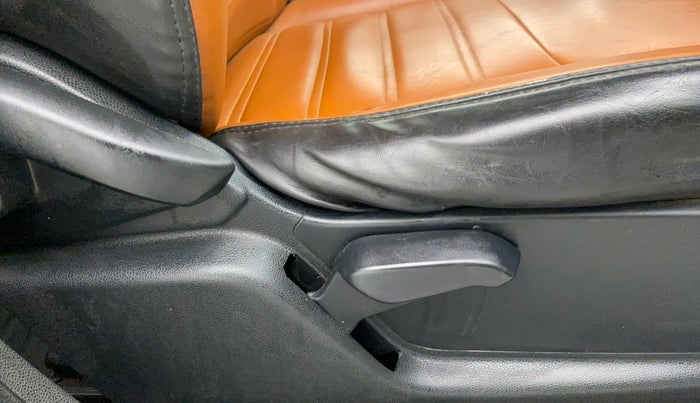 2018 Ford Ecosport 1.5 TREND+ TDCI, Diesel, Manual, 70,176 km, Driver Side Adjustment Panel