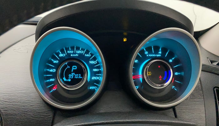2018 Mahindra XUV500 W10 AT, Diesel, Automatic, 99,702 km, Odometer Image