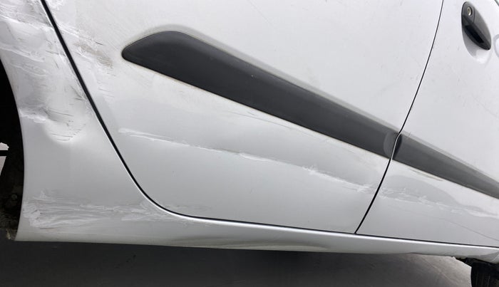 2014 Hyundai i10 MAGNA 1.1, Petrol, Manual, 36,861 km, Right running board - Slightly dented