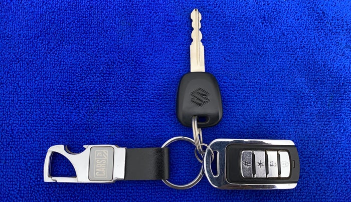 2010 Maruti Swift VXI, Petrol, Manual, 93,897 km, Key Close Up