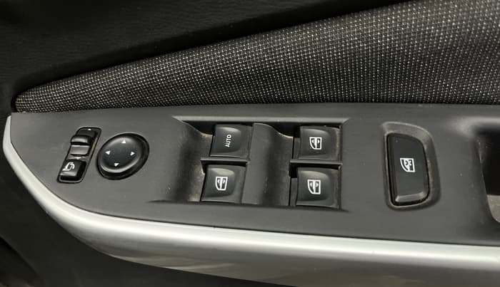 2021 Nissan MAGNITE XV PREMIUM TURBO (O), Petrol, Manual, 56,284 km, Driver Side Door Panels Control