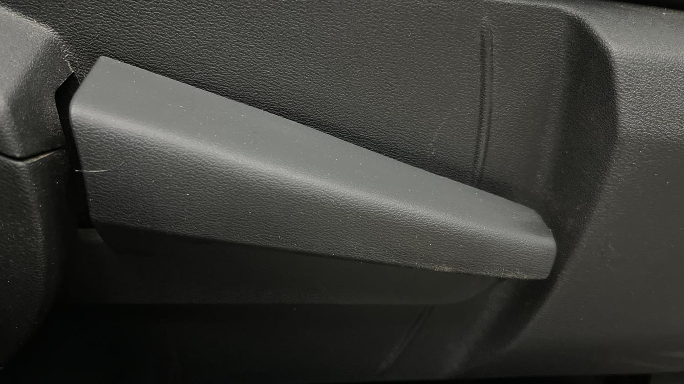 2021 Nissan MAGNITE XV PREMIUM TURBO (O), Petrol, Manual, 56,284 km, Driver Side Adjustment Panel