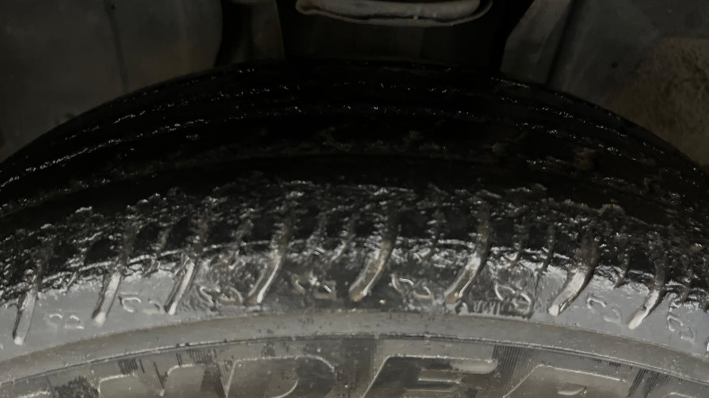2021 Nissan MAGNITE XV PREMIUM TURBO (O), Petrol, Manual, 56,284 km, Left Front Tyre Tread