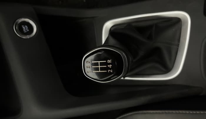 2021 Nissan MAGNITE XV PREMIUM TURBO (O), Petrol, Manual, 56,284 km, Gear Lever