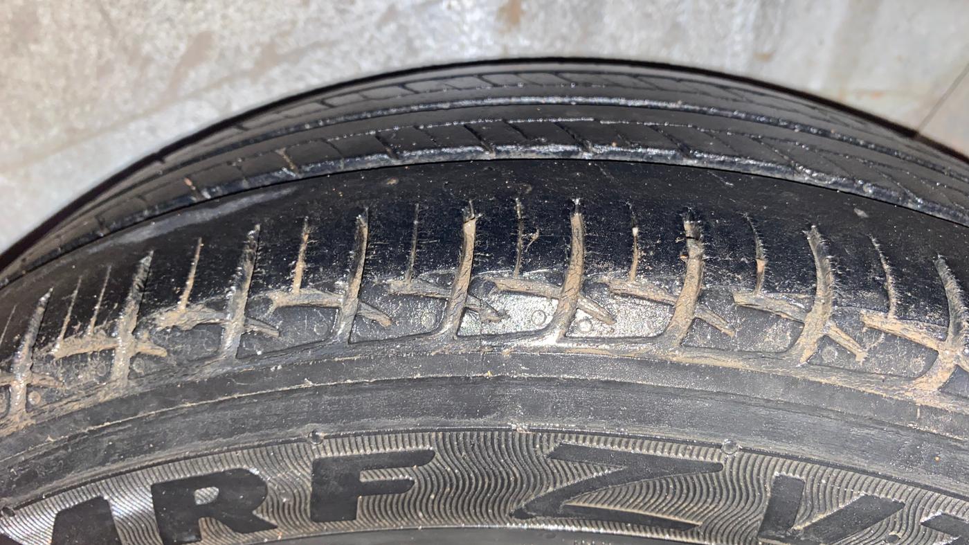 2014 Maruti Wagon R 1.0 VXI, Petrol, Manual, 81,790 km, Left Rear Tyre Tread