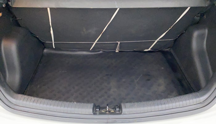 2014 Hyundai Grand i10 SPORTZ 1.2 KAPPA VTVT, Petrol, Manual, 78,739 km, Boot Inside View