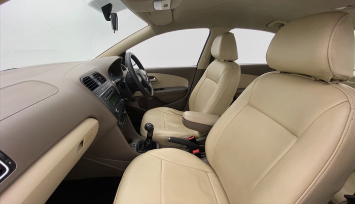 2012 Skoda Rapid ELEGANCE 1.6 MPFI MT, Petrol, Manual, 50,204 km, Right Side Front Door Cabin