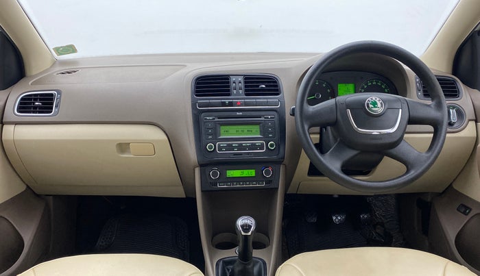 2012 Skoda Rapid ELEGANCE 1.6 MPFI MT, Petrol, Manual, 50,204 km, Dashboard