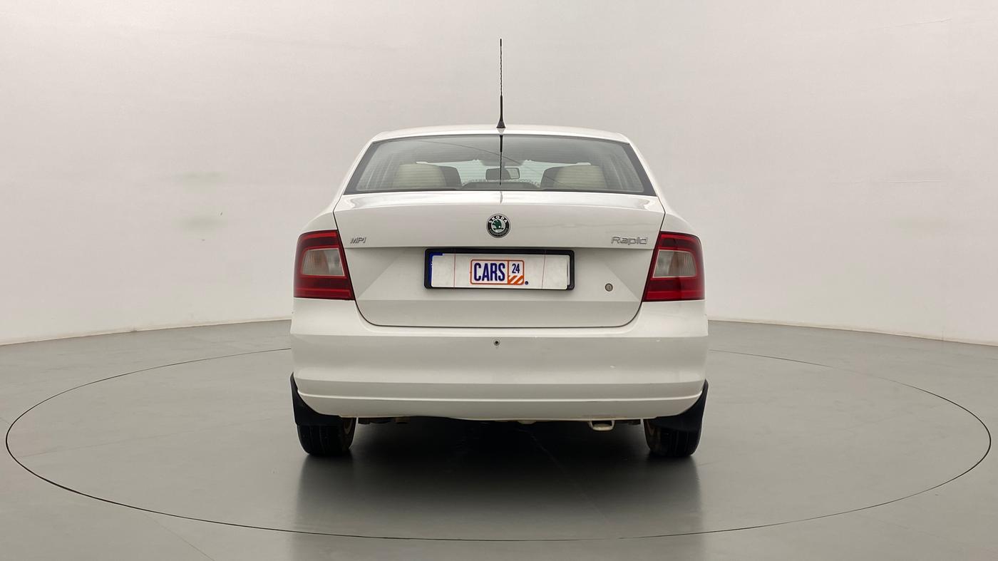 2012 Skoda Rapid ELEGANCE 1.6 MPFI MT, Petrol, Manual, 50,204 km, Back/Rear
