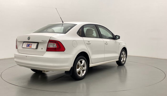 2012 Skoda Rapid ELEGANCE 1.6 MPFI MT, Petrol, Manual, 50,204 km, Right Back Diagonal