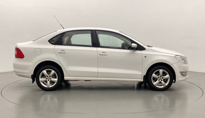 2012 Skoda Rapid ELEGANCE 1.6 MPFI MT, Petrol, Manual, 50,204 km, Right Side View