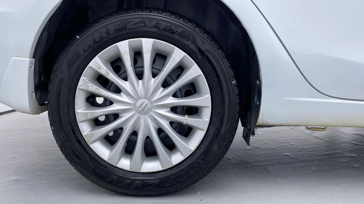 2016 Maruti Ciaz VDI+ SHVS, Diesel, Manual, 1,01,167 km, Right Rear Wheel
