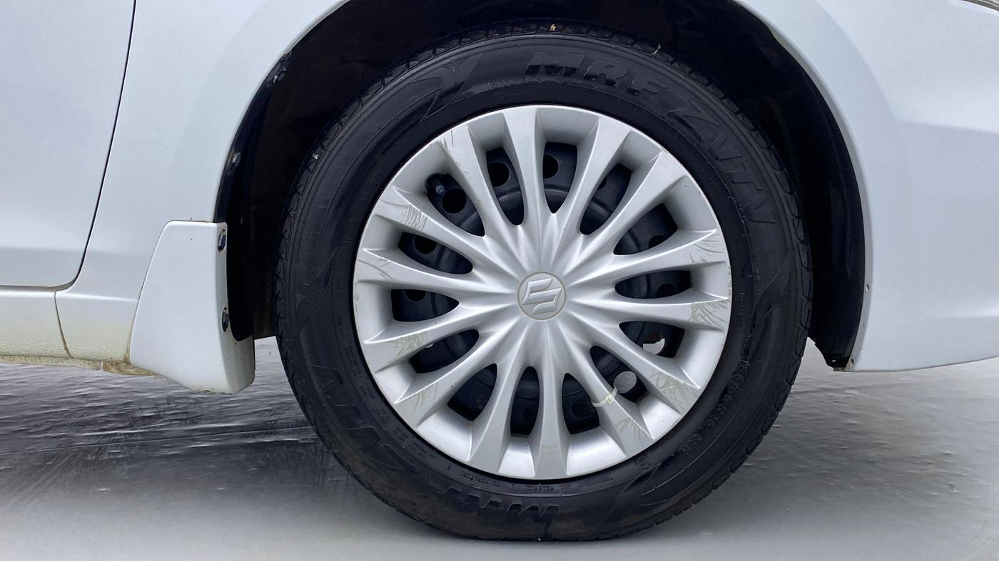 2016 Maruti Ciaz VDI+ SHVS, Diesel, Manual, 1,01,167 km, Right Front Wheel