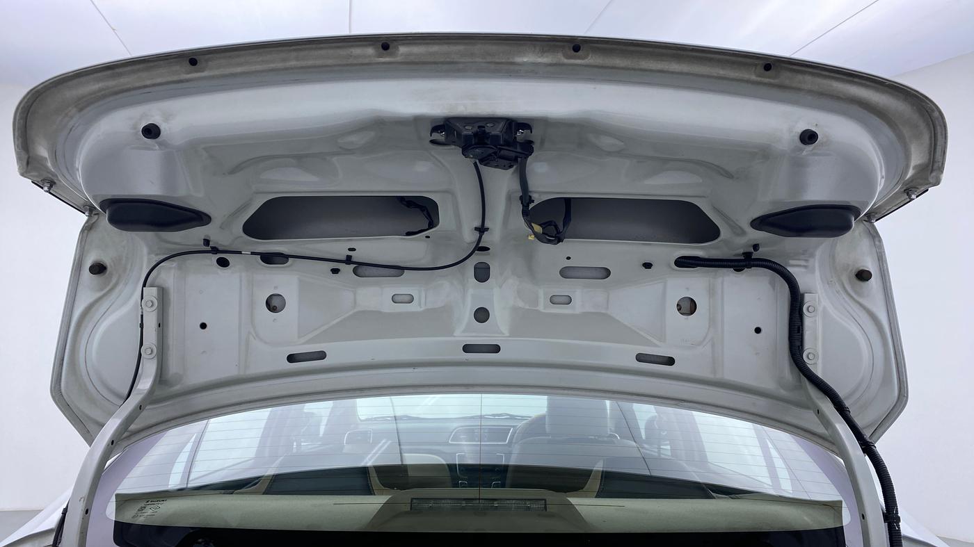 2016 Maruti Ciaz VDI+ SHVS, Diesel, Manual, 1,01,167 km, Boot Door Open