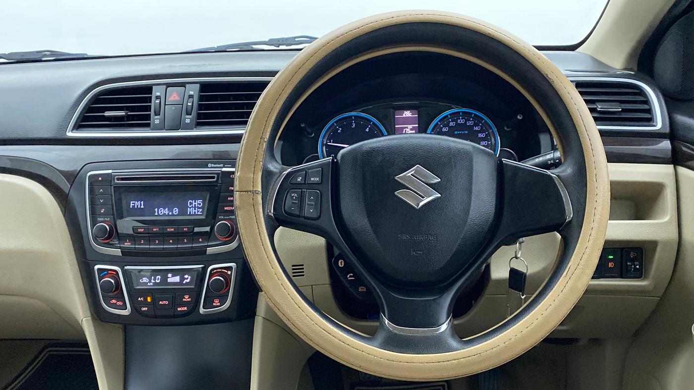 2016 Maruti Ciaz VDI+ SHVS, Diesel, Manual, 1,01,167 km, Steering Wheel Close Up